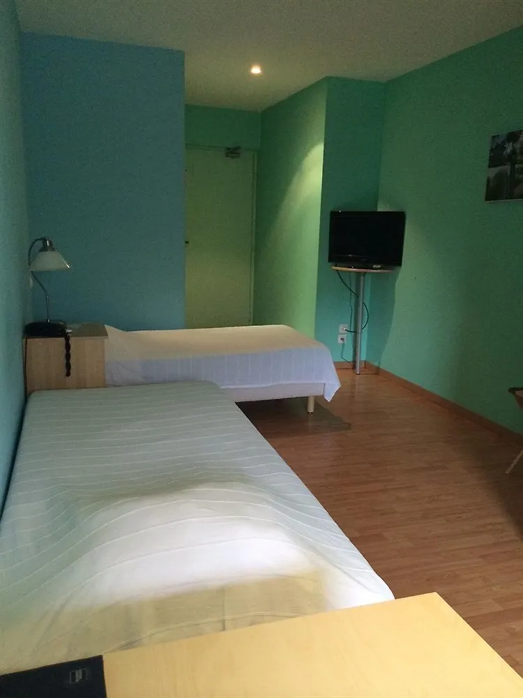 In Jungle Hotel Chassagny